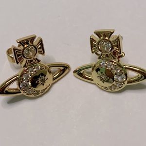 Sold out Vivienne Westwood gold crystal moon /star earrings